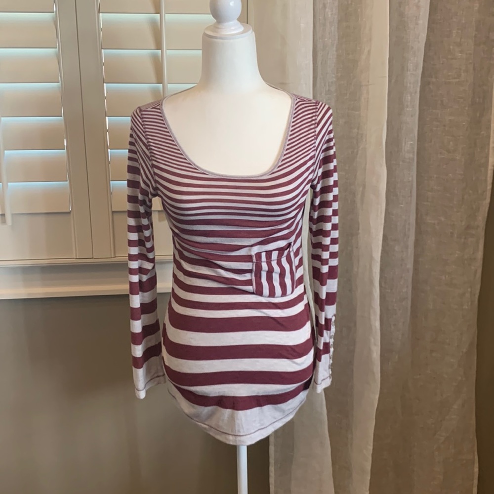 Long sleeve fitted tee